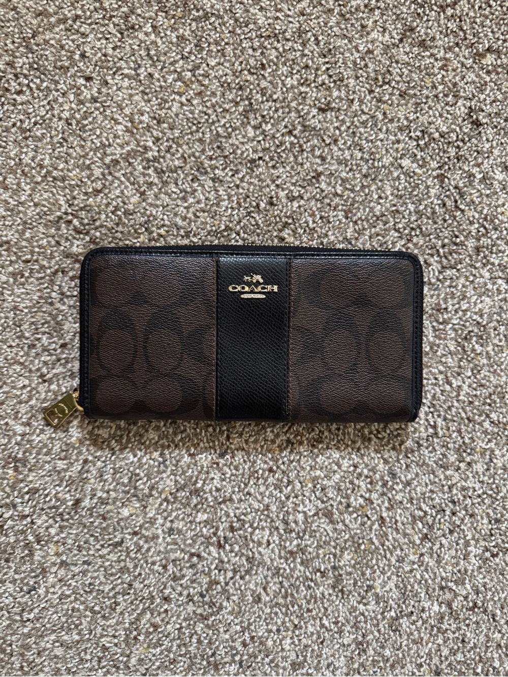 Coach Signature Accordion Zip Wallet - NEW
